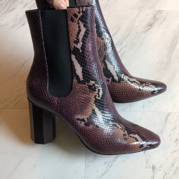 Donald Pliner Laila Reptile Snake leather purple black boot shoe size 6 - Picture 5 of 8